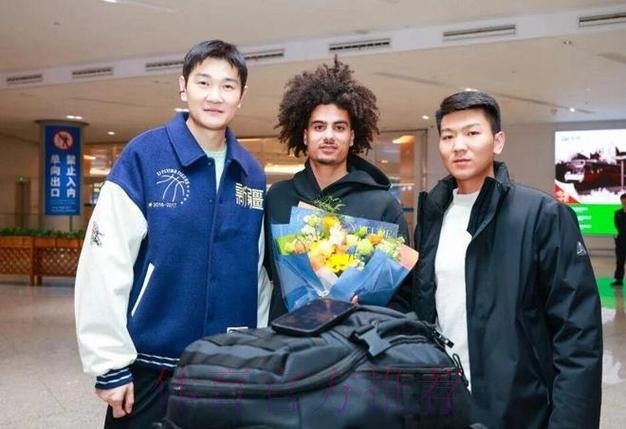 CBA最新消息！广东男篮又伤主力，辽宁无换外援计划，新疆官宣裁员